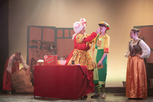Snow White and the 11½ Dwarfs show photos