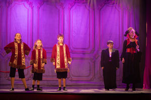 Snow White and the 11½ Dwarfs show photos