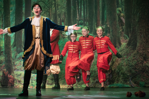 Snow White and the 11½ Dwarfs show photos