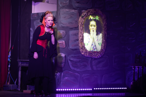 Snow White and the 11½ Dwarfs show photos