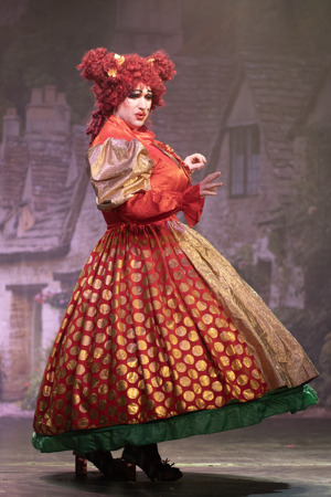 Snow White and the 11½ Dwarfs show photos