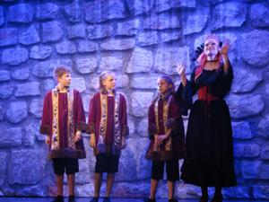 Snow White and the 11½ Dwarfs show photos
