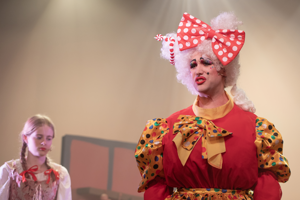 Snow White and the 11½ Dwarfs show photos