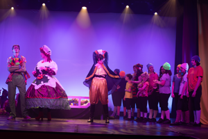 Snow White and the 11½ Dwarfs show photos