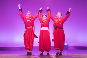 Snow White and the 11½ Dwarfs show photos