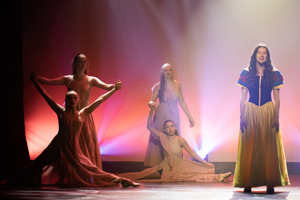 Snow White and the 11½ Dwarfs show photos