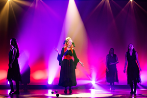 Snow White and the 11½ Dwarfs show photos