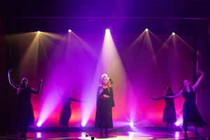 Snow White and the 11½ Dwarfs show photos