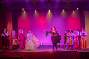 Snow White and the 11½ Dwarfs show photos