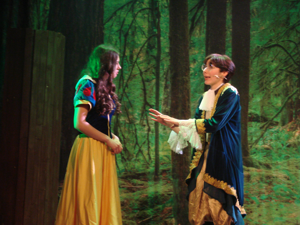 Snow White and the 11½ Dwarfs show photos