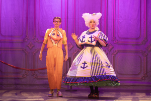 Snow White and the 11½ Dwarfs show photos