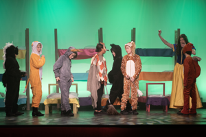 Snow White and the 11½ Dwarfs show photos