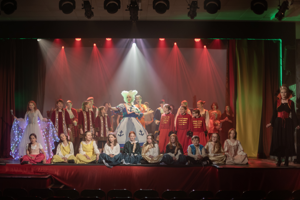 Snow White and the 11½ Dwarfs show photos