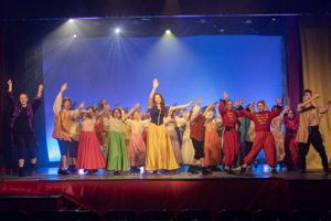 Snow White and the 11½ Dwarfs show photos