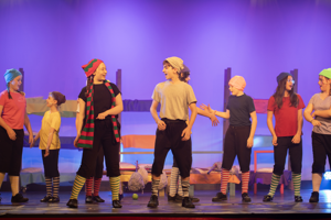 Snow White and the 11½ Dwarfs show photos
