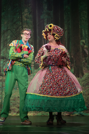 Snow White and the 11½ Dwarfs show photos