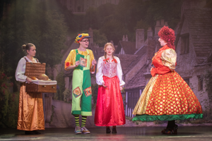 Snow White and the 11½ Dwarfs show photos