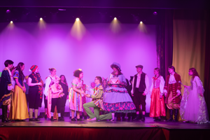 Snow White and the 11½ Dwarfs show photos