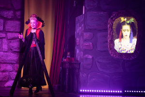 Snow White and the 11½ Dwarfs show photos