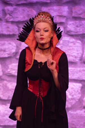 Snow White and the 11½ Dwarfs show photos